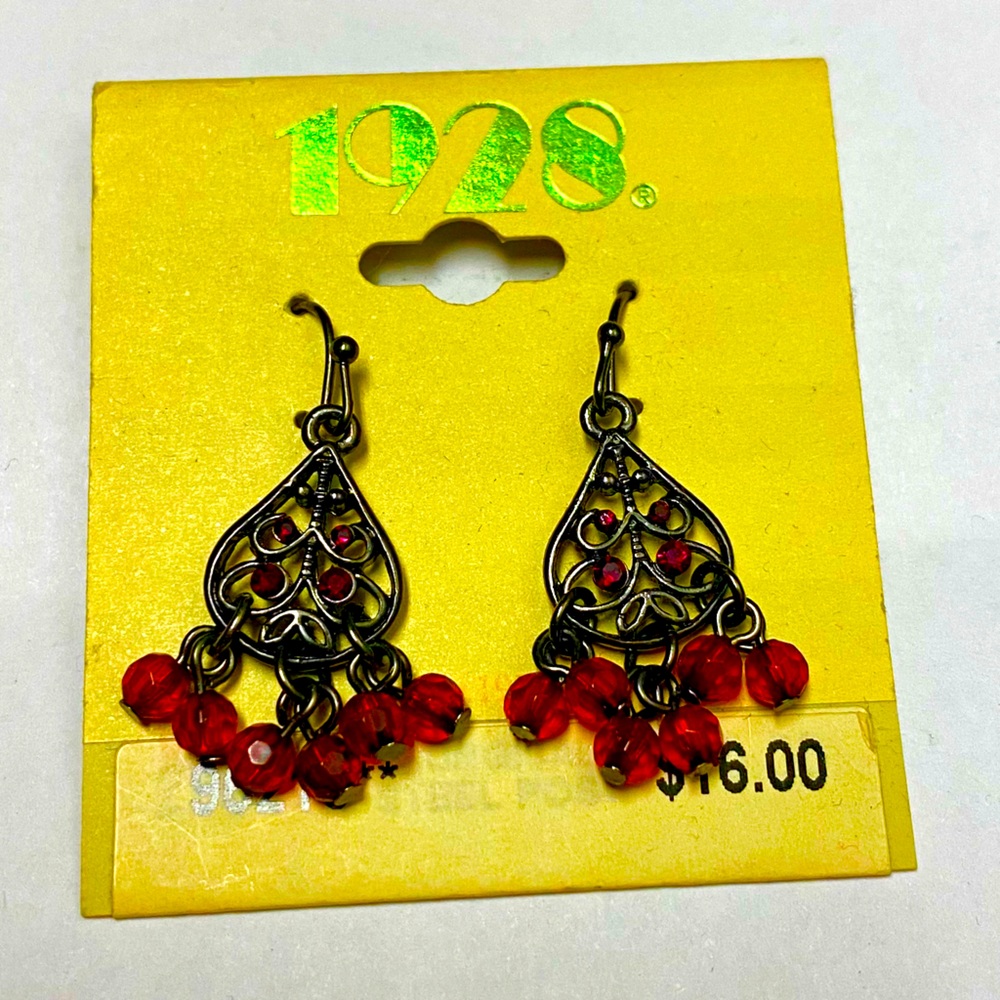 Vintage style red crystal earrings